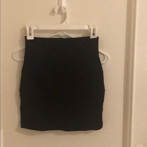 Black Aritzia bodycon skirt (Talula)